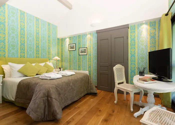 Hotell Chateau De Candie