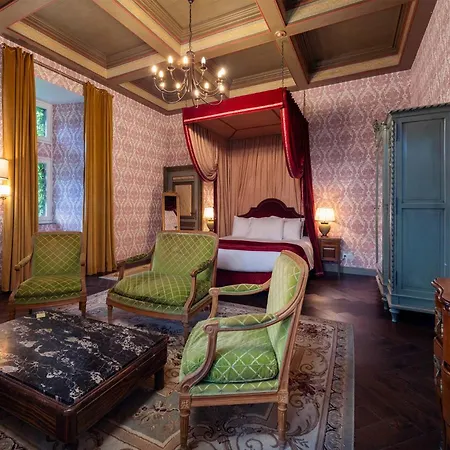 Hotel Chateau De Candie 4*