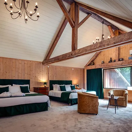 Chateau De Candie 4*